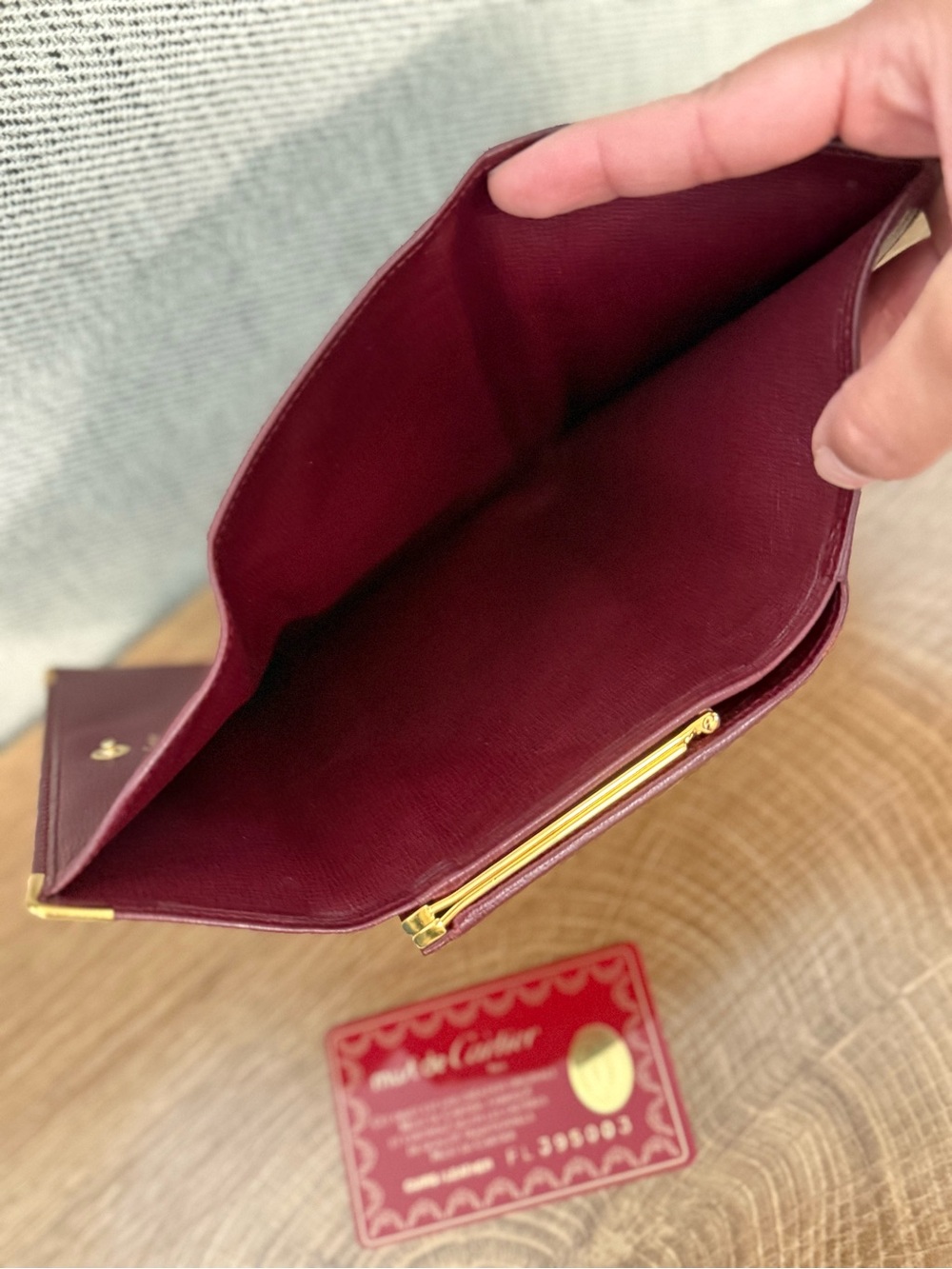 EUC Vintage Cartier Must de Cartier Bordeaux Leather Trifold Kiss-Lock Wallet - Picture 8 of 14